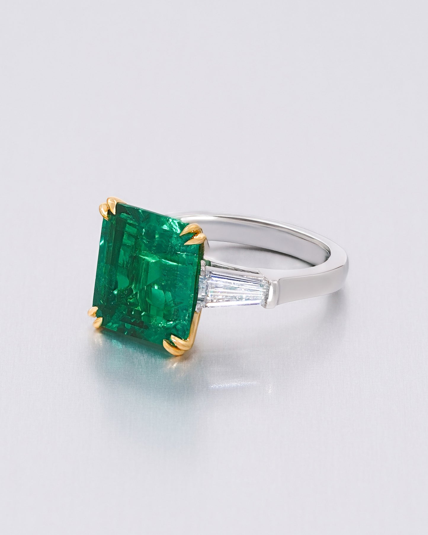 Green Emerald Classic Ring