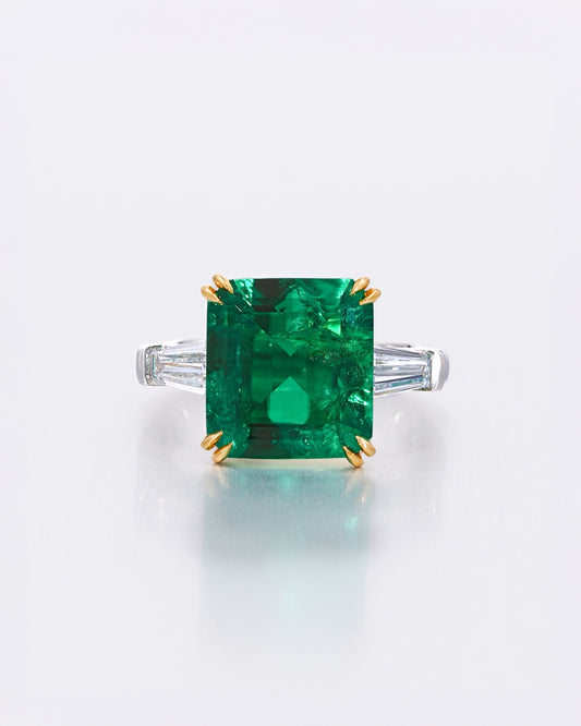Green Emerald Classic Ring