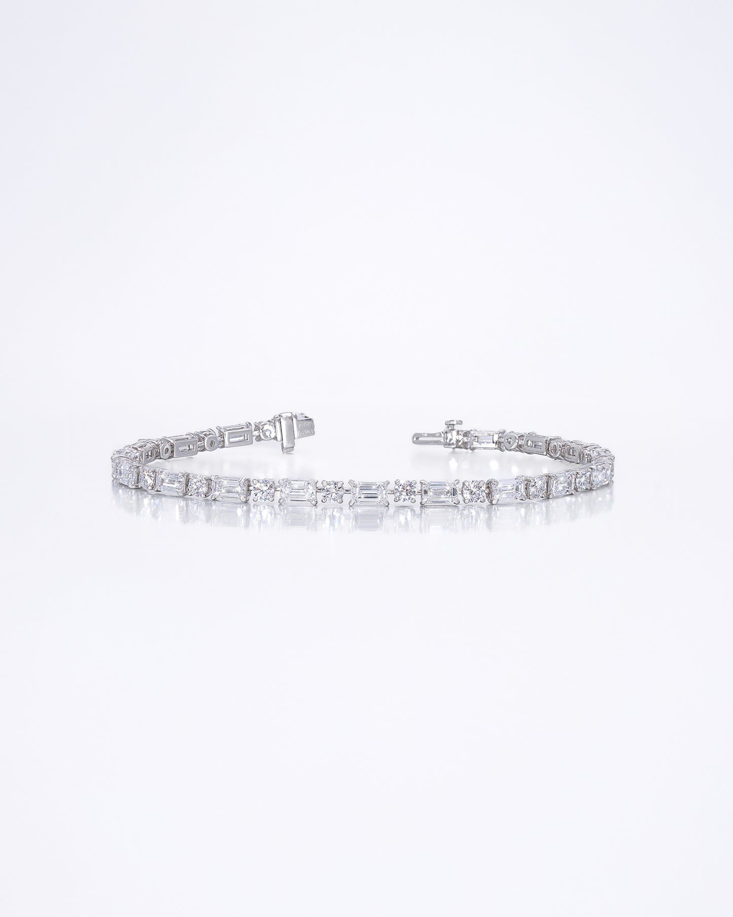 Emerald & Round Bracelet