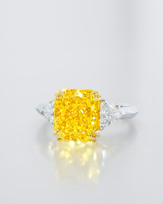 Yellow Radiant 3stone Ring